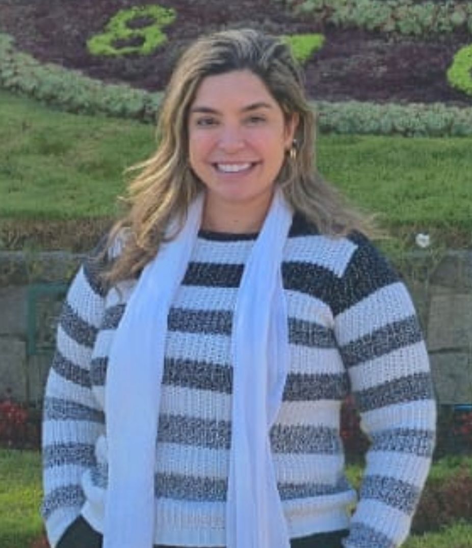 Luciana Leal Pimentel Oliveira